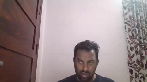 raul2k2 online show from April 19, 2026, 6:54 pm