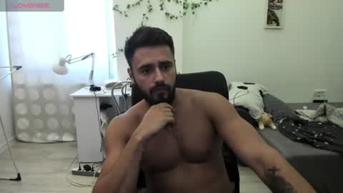 RaulMaxel online show from July 6, 2026, 5:59 am