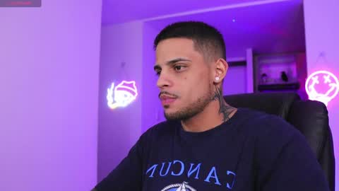 Snapshot of rausch77 chatting on December 20, 2024, 11:43 am rausch77 online show from December 20, 2024, 11:43 am