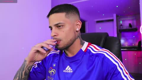 Snapshot of rausch77 chatting on December 24, 2024, 9:28 am rausch77 online show from December 24, 2024, 9:28 am