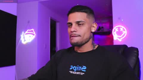 Snapshot of rausch77 chatting on January 17, 2025, 10:11 am rausch77 online show from January 17, 2025, 10:11 am