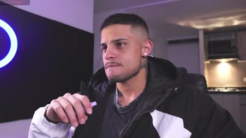 Snapshot of rausch77 chatting on March 11, 2025, 3:16 am rausch77 online show from March 11, 2025, 3:16 am