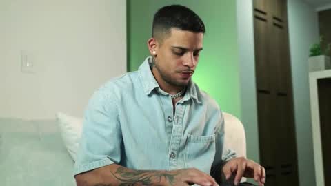 Snapshot of rausch77 chatting on September 14, 2025, 3:27 am rausch77 online show from September 14, 2025, 3:27 am