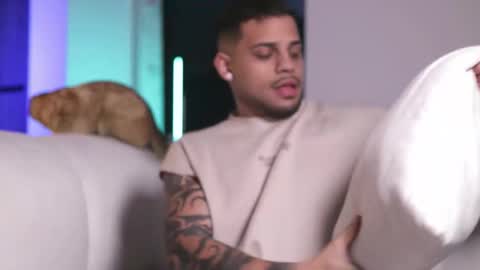 Snapshot of rausch77 chatting on November 18, 2025, 9:58 am rausch77 online show from November 18, 2025, 9:58 am