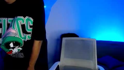 Snapshot of rav3nhudson chatting on October 6, 2025, 8:01 am Ravenhudson online show from October 6, 2025, 8:01 am