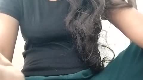 rava_sexy online show from October 4, 2025, 3:59 am