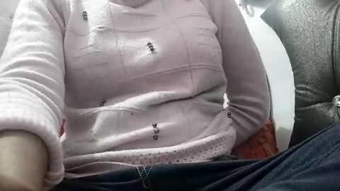 rava_sexy online show from February 18, 2026, 2:40 am