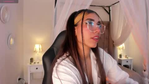 Snapshot of raven_dooll chatting on February 24, 2026, 9:46 pm Raven online show from February 24, 2026, 9:46 pm