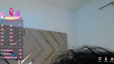 RAVEN FOXTER online show from February 21, 2025, 5:09 pm