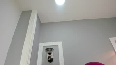 raven_loove online show from July 6, 2026, 8:11 pm
