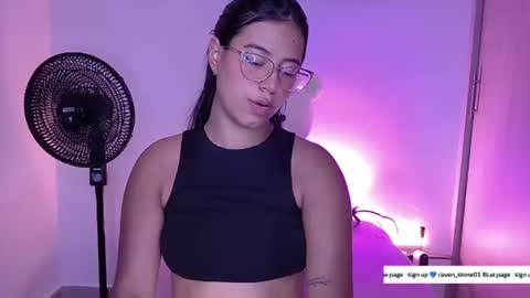 Snapshot of raven_stonee01 chatting on July 5, 2026, 8:49 pm RAVEN online show from July 5, 2026, 8:49 pm