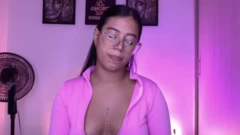 Snapshot of raven_stonee01 chatting on July 12, 2026, 4:36 am RAVEN online show from July 12, 2026, 4:36 am