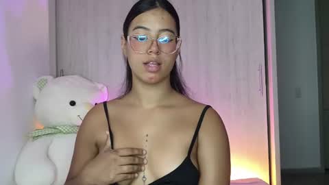Snapshot of raven_stonee01 chatting on July 25, 2026, 10:40 pm RAVEN online show from July 25, 2026, 10:40 pm
