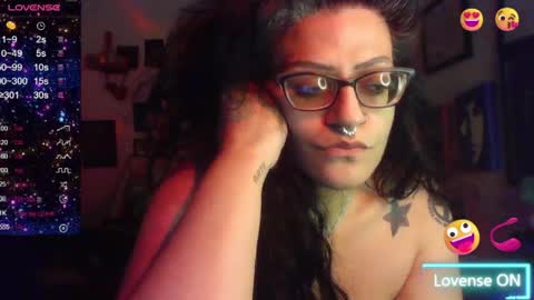 Snapshot of ravenandsin chatting on April 2, 2026, 11:02 pm Raven online show from April 2, 2026, 11:02 pm