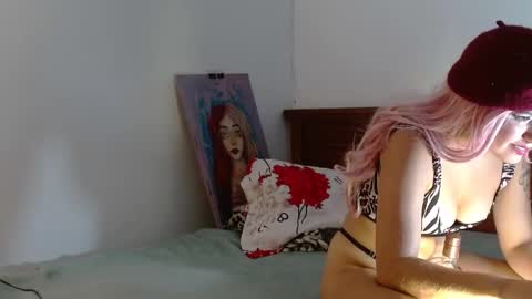 ravenlotus online show from November 28, 2025, 8:55 pm