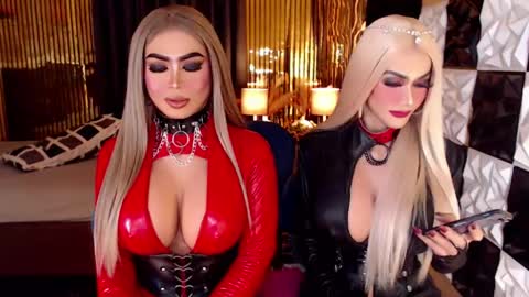 Snapshot of ravenmystiquex chatting on May 2, 2026, 7:02 am ravenmystiquex online show from May 2, 2026, 7:02 am