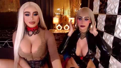 Snapshot of ravenmystiquex chatting on June 2, 2026, 4:58 am ravenmystiquex online show from June 2, 2026, 4:58 am