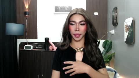 Snapshot of ravennax chatting on February 21, 2025, 6:37 pm ravennaxx online show from February 21, 2025, 6:37 pm