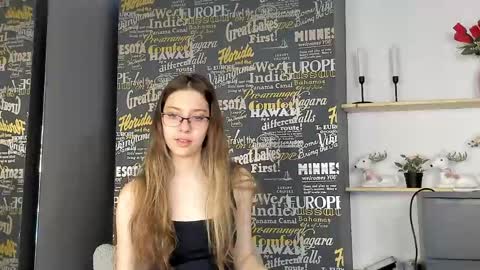 Snapshot of ravennbliss chatting on May 20, 2026, 5:46 am RavennBliss online show from May 20, 2026, 5:46 am