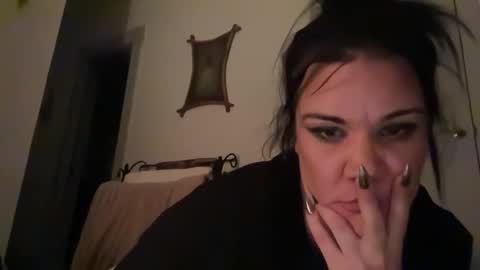 Raven Ray online show from April 4, 2026, 6:22 am