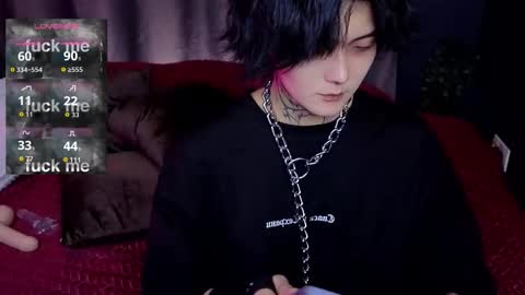 Snapshot of ravens_nest_ chatting on October 5, 2025, 4:05 pm Raven online show from October 5, 2025, 4:05 pm