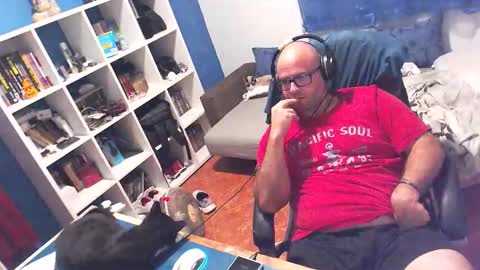 ravingr3d3 online show from October 8, 2025, 11:13 pm