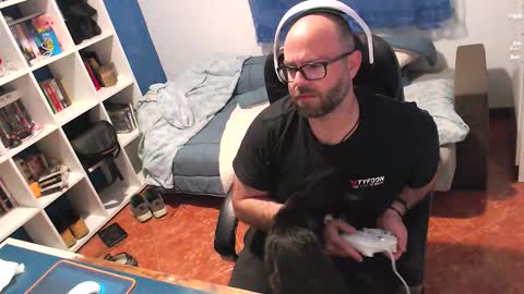 ravingr3d3 online show from March 15, 2026, 12:49 am