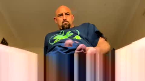 Down under guy online show from September 28, 2025, 10:04 pm