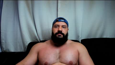 Snapshot of rawmathews chatting on May 1, 2026, 11:31 pm rawmathews online show from May 1, 2026, 11:31 pm