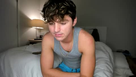 Snapshot of rawr_itsben chatting on March 6, 2025, 10:47 pm Its Ben online show from March 6, 2025, 10:47 pm