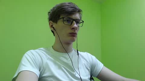Snapshot of ray_booy chatting on June 21, 2026, 9:01 am Ray Booy online show from June 21, 2026, 9:01 am
