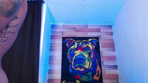 Snapshot of ray_coopers chatting on January 21, 2025, 12:57 am Ray Coopers online show from January 21, 2025, 12:57 am