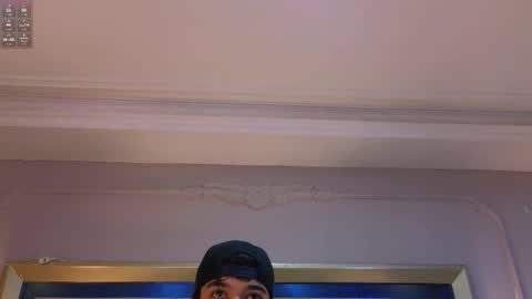 Snapshot of ray_coopers chatting on November 5, 2025, 2:11 am Ray Coopers online show from November 5, 2025, 2:11 am