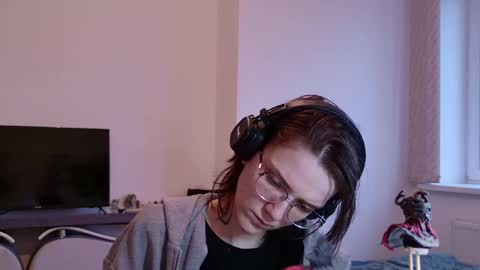 Snapshot of ray_lol chatting on May 30, 2026, 5:43 pm Ray-Ray online show from May 30, 2026, 5:43 pm