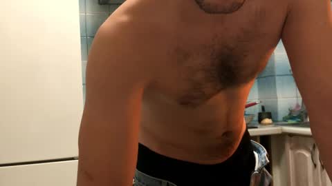 Snapshot of rayan_master chatting on December 18, 2024, 10:57 pm rayan_master online show from December 18, 2024, 10:57 pm