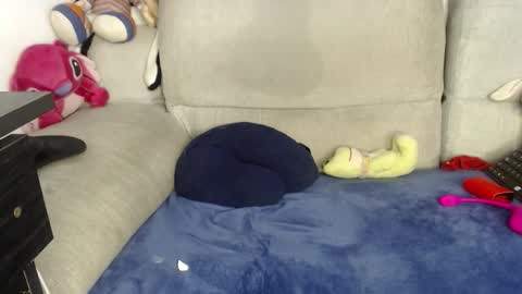 Snapshot of raycatt chatting on November 20, 2025, 9:47 pm Ray online show from November 20, 2025, 9:47 pm