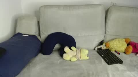 Snapshot of raycatt chatting on April 22, 2026, 10:50 am Ray online show from April 22, 2026, 10:50 am