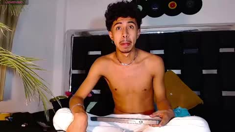 Rayn online show from February 1, 2025, 2:05 am