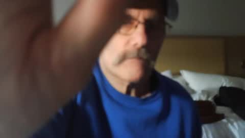 Snapshot of raylene4u2 chatting on December 6, 2024, 5:33 pm Ray online show from December 6, 2024, 5:33 pm