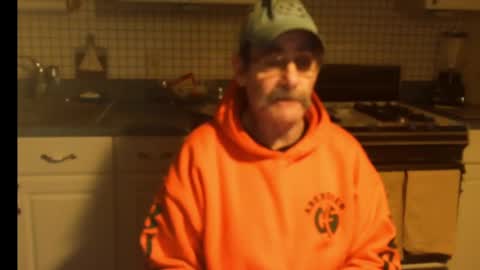 Snapshot of raylene4u2 chatting on January 11, 2025, 9:26 am Ray online show from January 11, 2025, 9:26 am