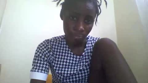 Snapshot of raylucia chatting on April 20, 2026, 2:42 pm ray online show from April 20, 2026, 2:42 pm