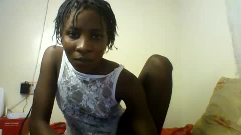 Snapshot of raylucia chatting on May 1, 2026, 5:39 pm ray online show from May 1, 2026, 5:39 pm