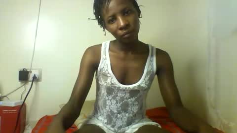Snapshot of raylucia chatting on May 5, 2026, 2:19 am ray online show from May 5, 2026, 2:19 am