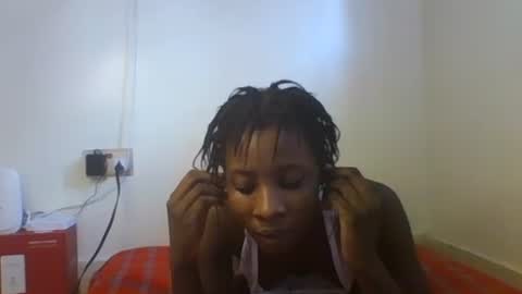 Snapshot of raylucia chatting on May 16, 2026, 10:36 am ray online show from May 16, 2026, 10:36 am