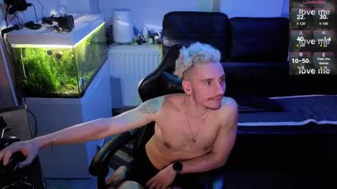 Snapshot of rayzel31 chatting on February 4, 2026, 12:05 am Rayzel online show from February 4, 2026, 12:05 am