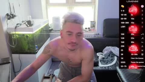 Snapshot of rayzel31 chatting on February 16, 2026, 1:18 pm Rayzel online show from February 16, 2026, 1:18 pm