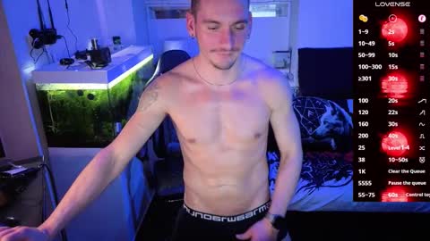 Snapshot of rayzel31 chatting on February 28, 2026, 10:33 pm Rayzel online show from February 28, 2026, 10:33 pm