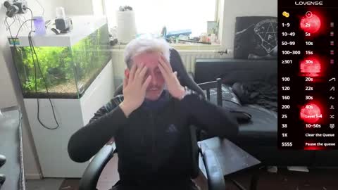 Rayzel online show from April 5, 2026, 10:56 am