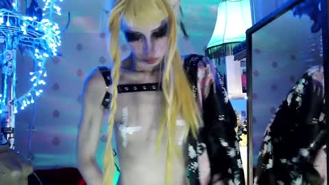  Yrriel Strife Candy-Demon Caveboy mr. Cringe   online show from December 14, 2024, 12:22 am