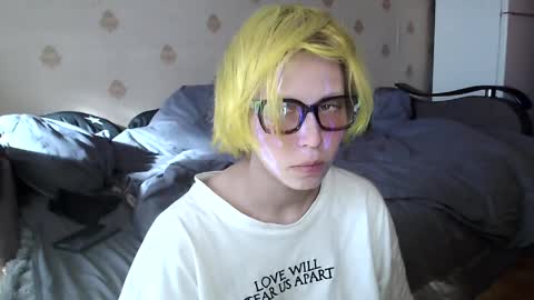  Yrriel Strife Candy-Demon Caveboy mr. Cringe   online show from April 6, 2026, 6:47 am